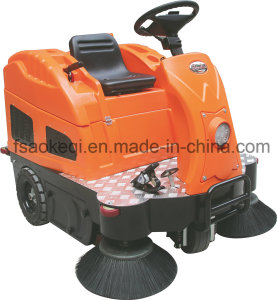 OS-V2 Compact Ride on Floor Sweeper